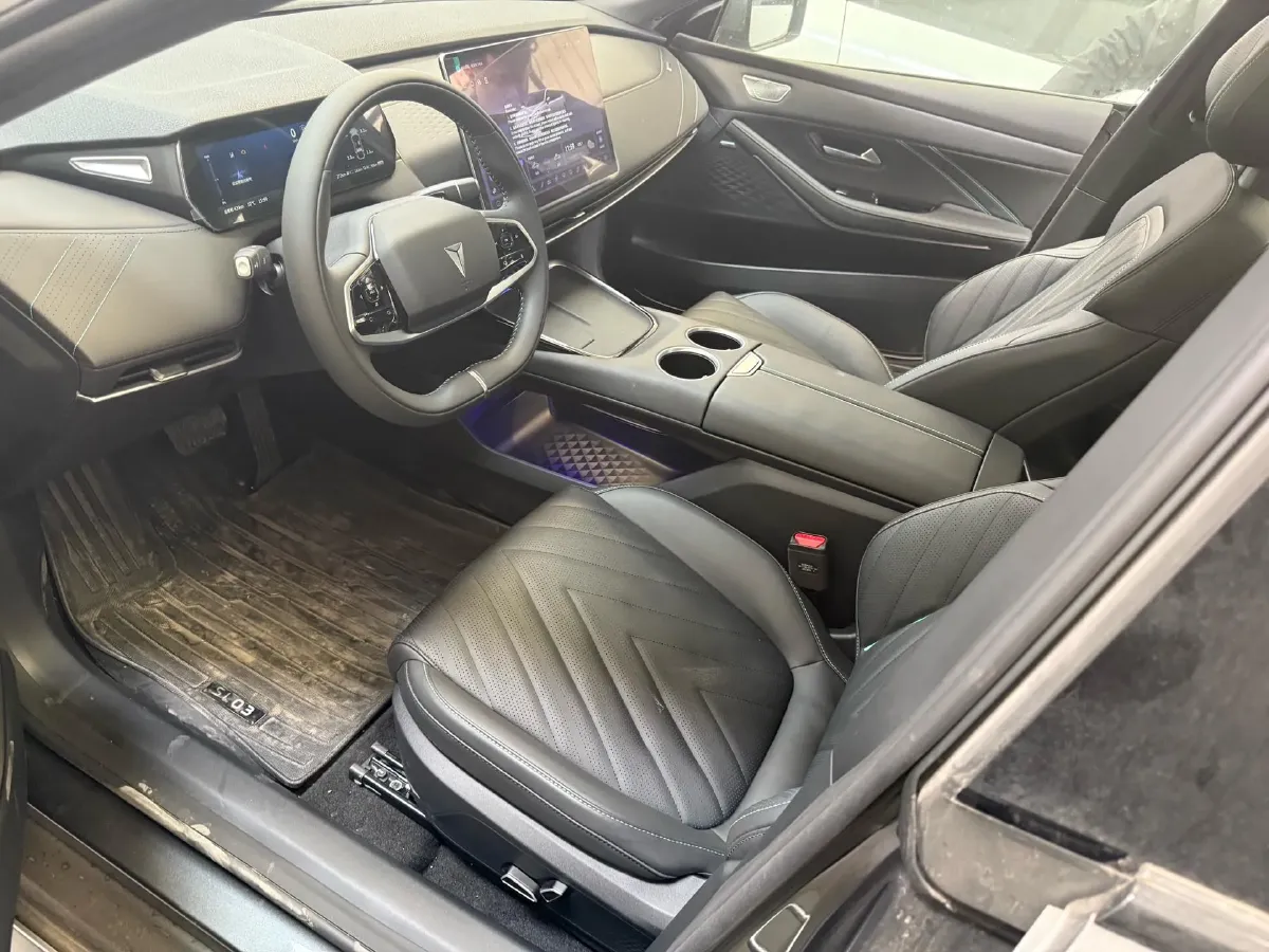 2025 Deepal SL03 1.5L 95HP L4 REEV 18.99KWH,autocango,china used car exporter,china ev exporter,chinese used car exporter,chinese used ev exporter