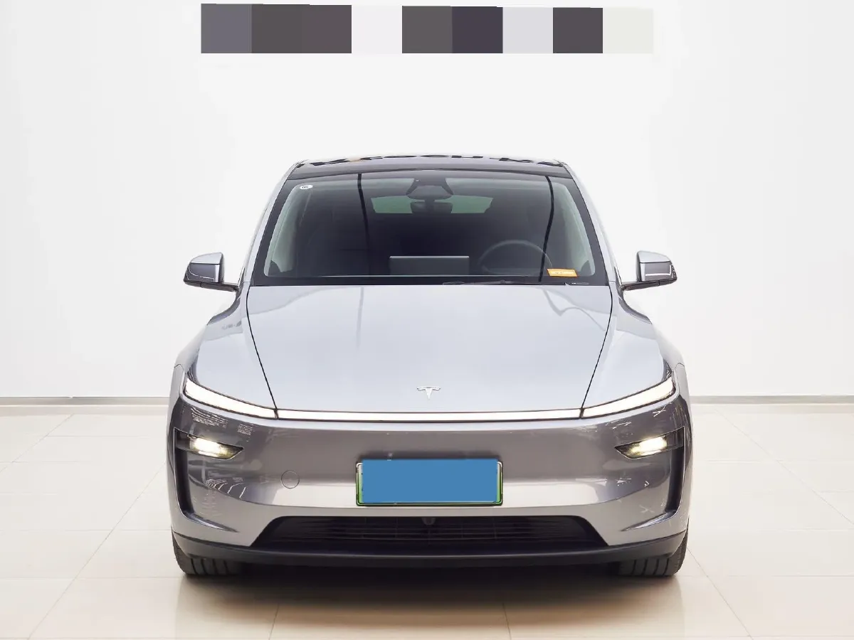 2025 Tesla Model Y BEV 62.5KWH,autocango,china used car exporter,china ev exporter,chinese used car exporter,chinese used ev exporter