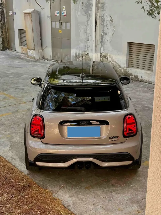 2022 MINI MINI 2.0T 192HP L4 7DCT,autocango,china used car exporter,china ev exporter,chinese used car exporter,chinese used ev exporter
