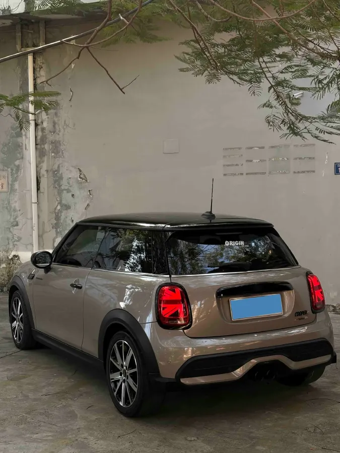 2022 MINI MINI 2.0T 192HP L4 7DCT,autocango,china used car exporter,china ev exporter,chinese used car exporter,chinese used ev exporter