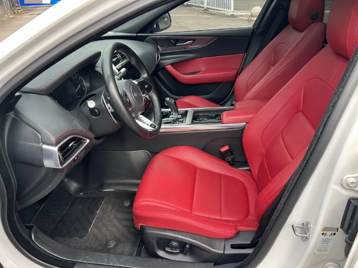 2020 Jaguar XEL 2.0T 200HP L4 8AT,autocango,china used car exporter,china ev exporter,chinese used car exporter,chinese used ev exporter