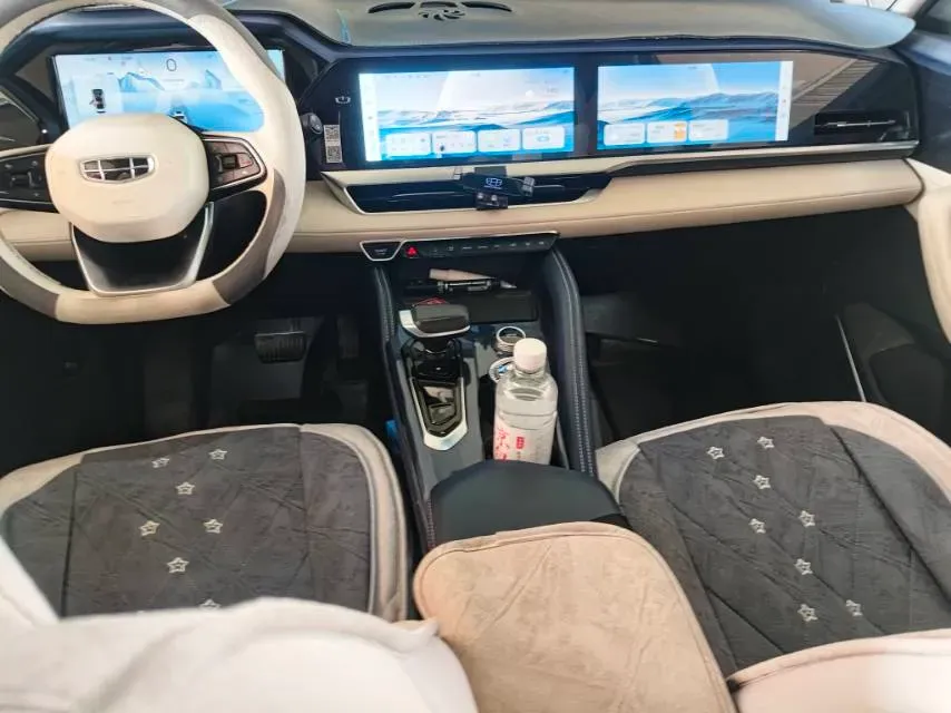 2022 Citroen C5 X 1.6T 175HP L4 8AT,autocango,china used car exporter,china ev exporter,chinese used car exporter,chinese used ev exporter