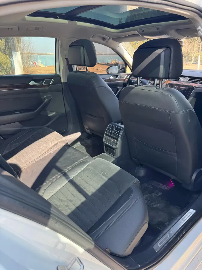 2018 Volkswagen Magotan 1.8T 180HP L4 7DCT,autocango,china used car exporter,china ev exporter,chinese used car exporter,chinese used ev exporter