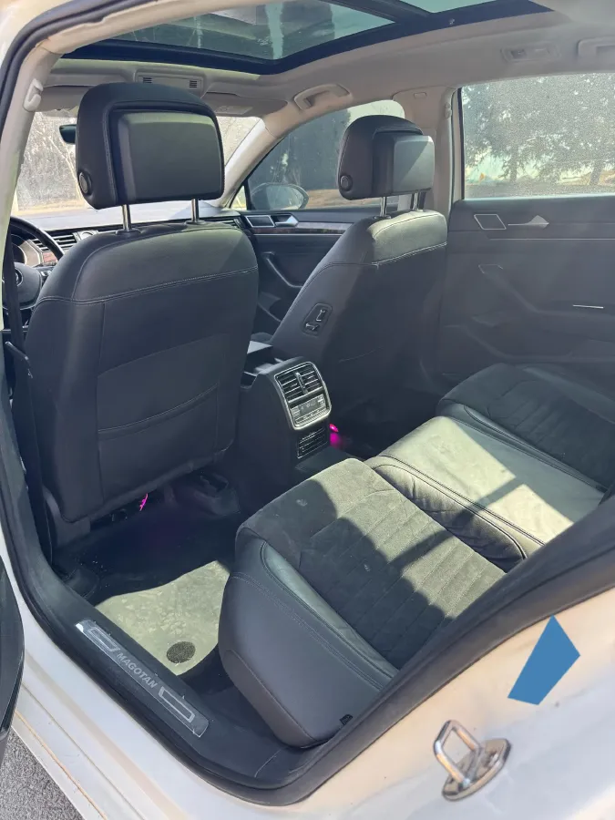 2018 Volkswagen Magotan 1.8T 180HP L4 7DCT,autocango,china used car exporter,china ev exporter,chinese used car exporter,chinese used ev exporter