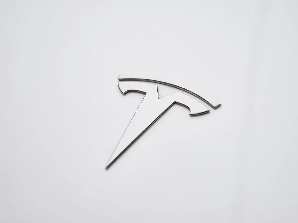 2025 Tesla Model Y BEV 62.5KWH,autocango,china used car exporter,china ev exporter,chinese used car exporter,chinese used ev exporter