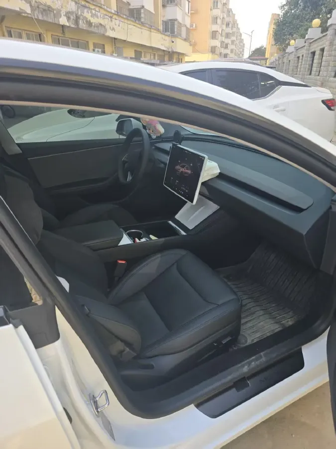 2025 Tesla Model 3 BEV 62.5KWH,autocango,china used car exporter,china ev exporter,chinese used car exporter,chinese used ev exporter