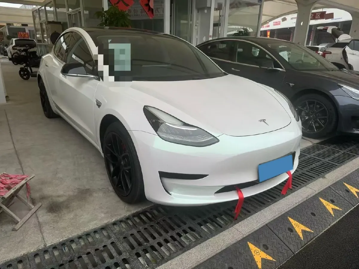 2025 Tesla Model 3 BEV 62.5KWH,autocango,china used car exporter,china ev exporter,chinese used car exporter,chinese used ev exporter