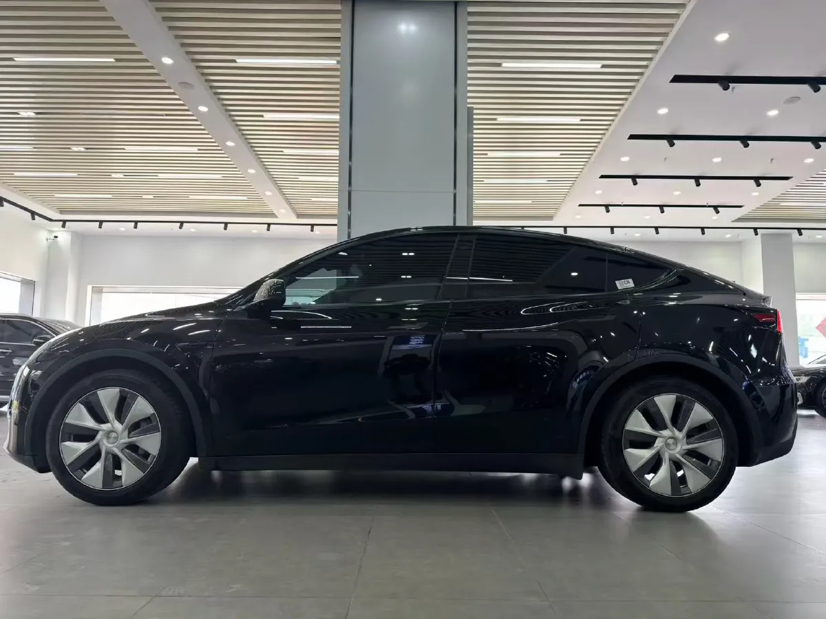 2022 Tesla Model Y BEV 60KWH,autocango,china used car exporter,china ev exporter,chinese used car exporter,chinese used ev exporter