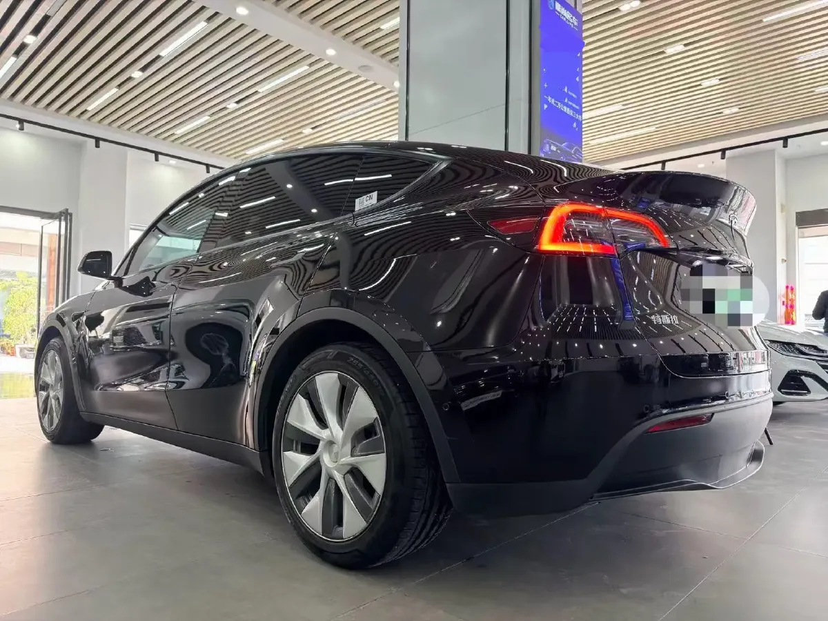 2022 Tesla Model Y BEV 60KWH,autocango,china used car exporter,china ev exporter,chinese used car exporter,chinese used ev exporter