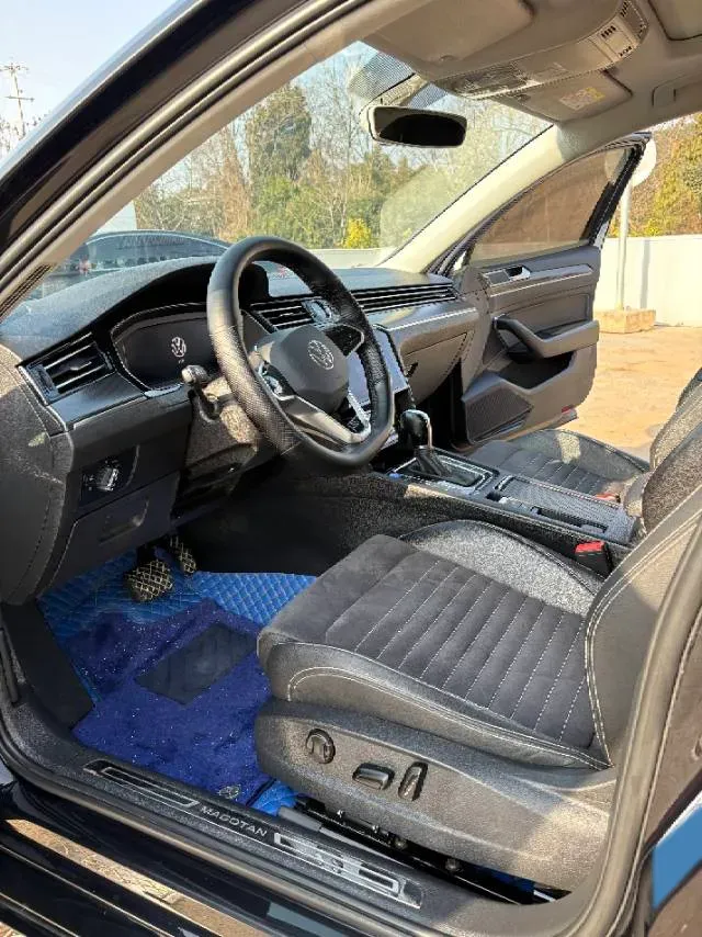 2020 Volkswagen Magotan 2.0T 186HP L4 7DCT,autocango,china used car exporter,china ev exporter,chinese used car exporter,chinese used ev exporter