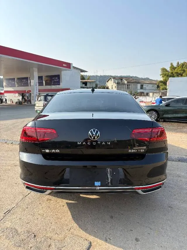 2020 Volkswagen Magotan 2.0T 186HP L4 7DCT,autocango,china used car exporter,china ev exporter,chinese used car exporter,chinese used ev exporter