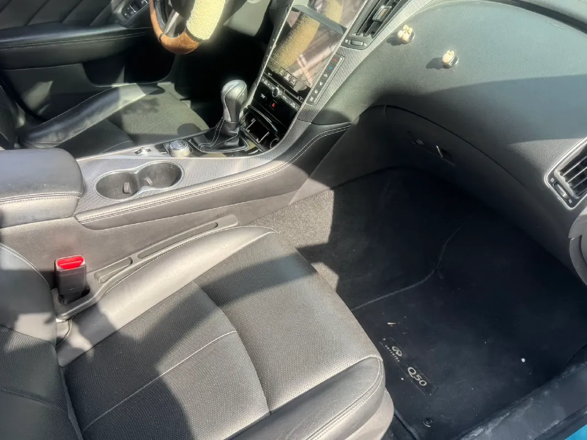 2016 Infiniti Q50L 2.0T 211HP L4 7AT,autocango,china used car exporter,china ev exporter,chinese used car exporter,chinese used ev exporter