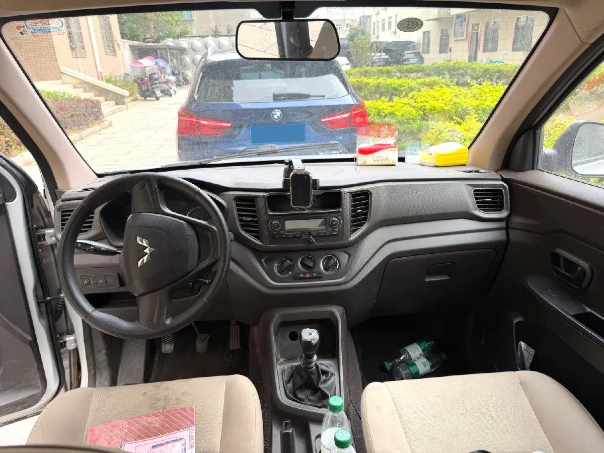 2019 WuLing HongGuang V 1.5L 99HP L4 6MT,autocango,china used car exporter,china ev exporter,chinese used car exporter,chinese used ev exporter