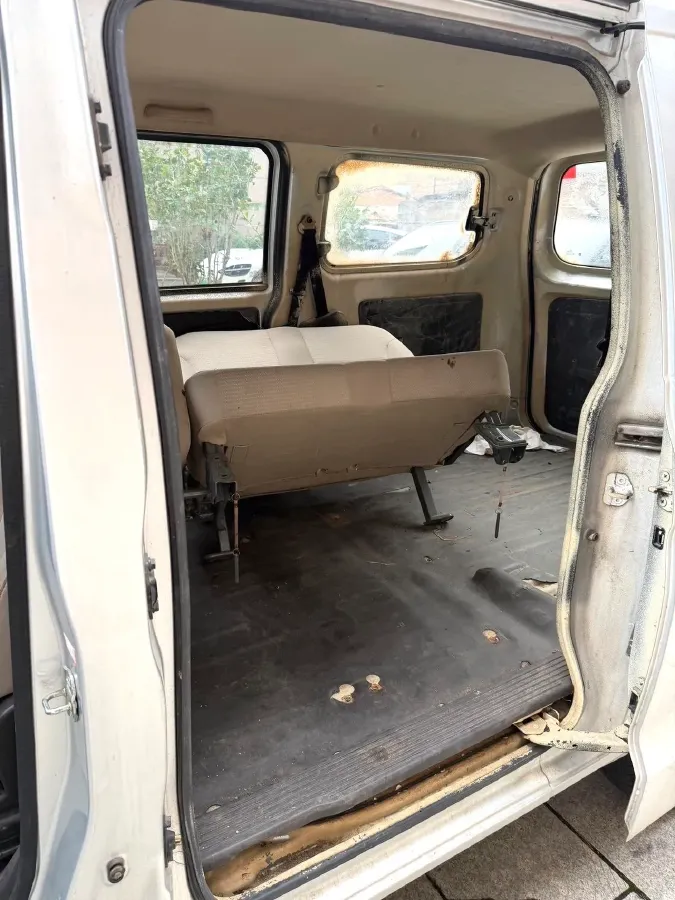 2019 WuLing HongGuang V 1.5L 99HP L4 6MT,autocango,china used car exporter,china ev exporter,chinese used car exporter,chinese used ev exporter