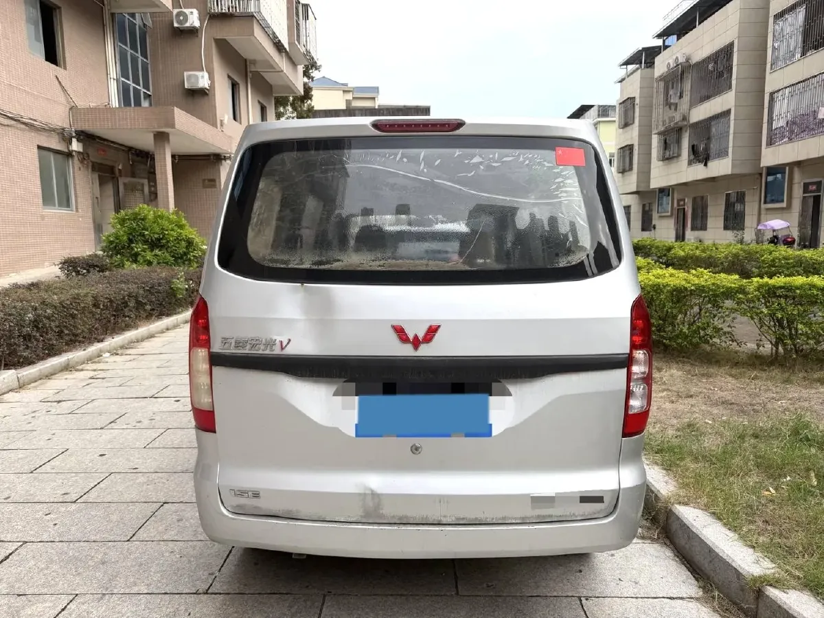 2019 WuLing HongGuang V 1.5L 99HP L4 6MT,autocango,china used car exporter,china ev exporter,chinese used car exporter,chinese used ev exporter