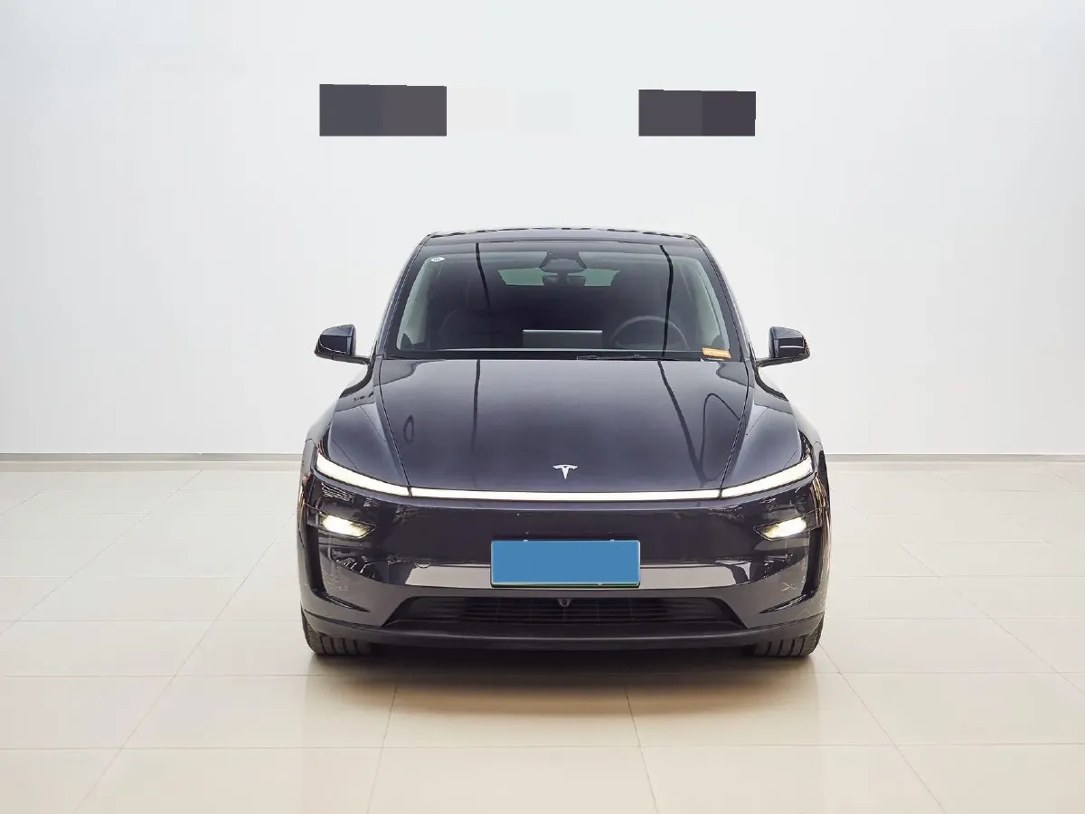2025 Tesla Model Y BEV 62.5KWH,autocango,china used car exporter,china ev exporter,chinese used car exporter,chinese used ev exporter