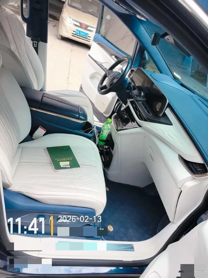 2021 Buick GL8 2.0T 237HP L4 9AT,autocango,china used car exporter,china ev exporter,chinese used car exporter,chinese used ev exporter