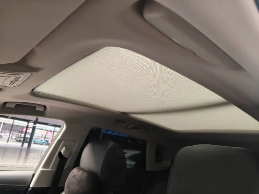 2019 HongQi HS5 2.0T 224HP L4 6AT,autocango,china used car exporter,china ev exporter,chinese used car exporter,chinese used ev exporter