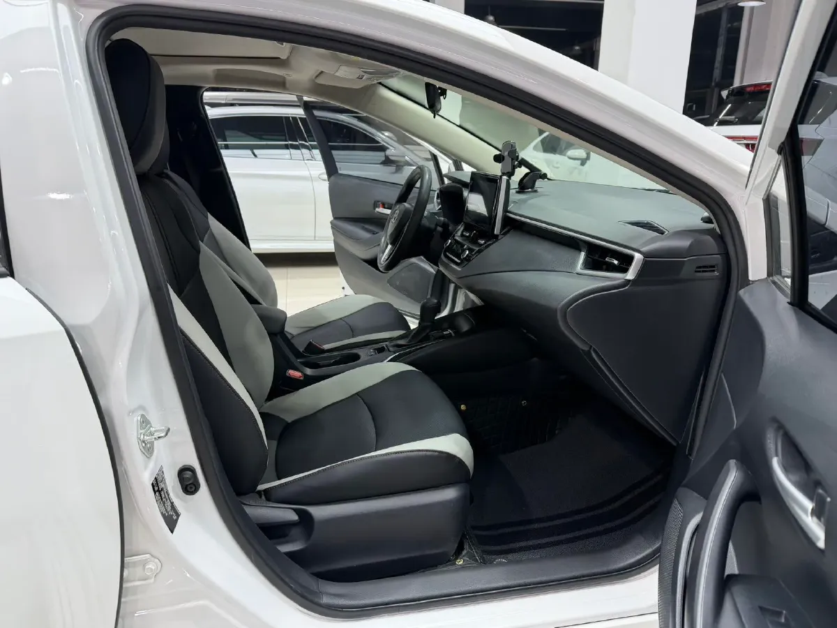 2023 Toyota Corolla 1.2T 116HP L4 CVT,autocango,china used car exporter,china ev exporter,chinese used car exporter,chinese used ev exporter