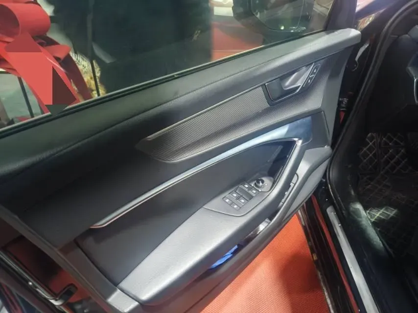 2020 Audi A6L 2.0T 190HP L4 7DCT,autocango,china used car exporter,china ev exporter,chinese used car exporter,chinese used ev exporter