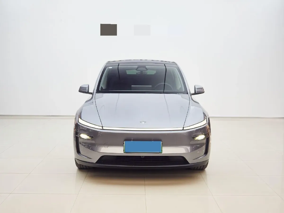 2025 Tesla Model Y BEV 62.5KWH,autocango,china used car exporter,china ev exporter,chinese used car exporter,chinese used ev exporter