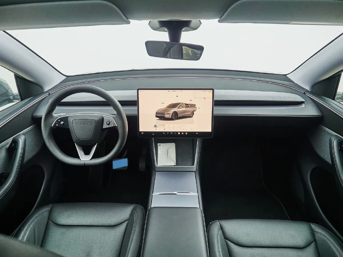 2025 Tesla Model Y BEV 62.5KWH,autocango,china used car exporter,china ev exporter,chinese used car exporter,chinese used ev exporter
