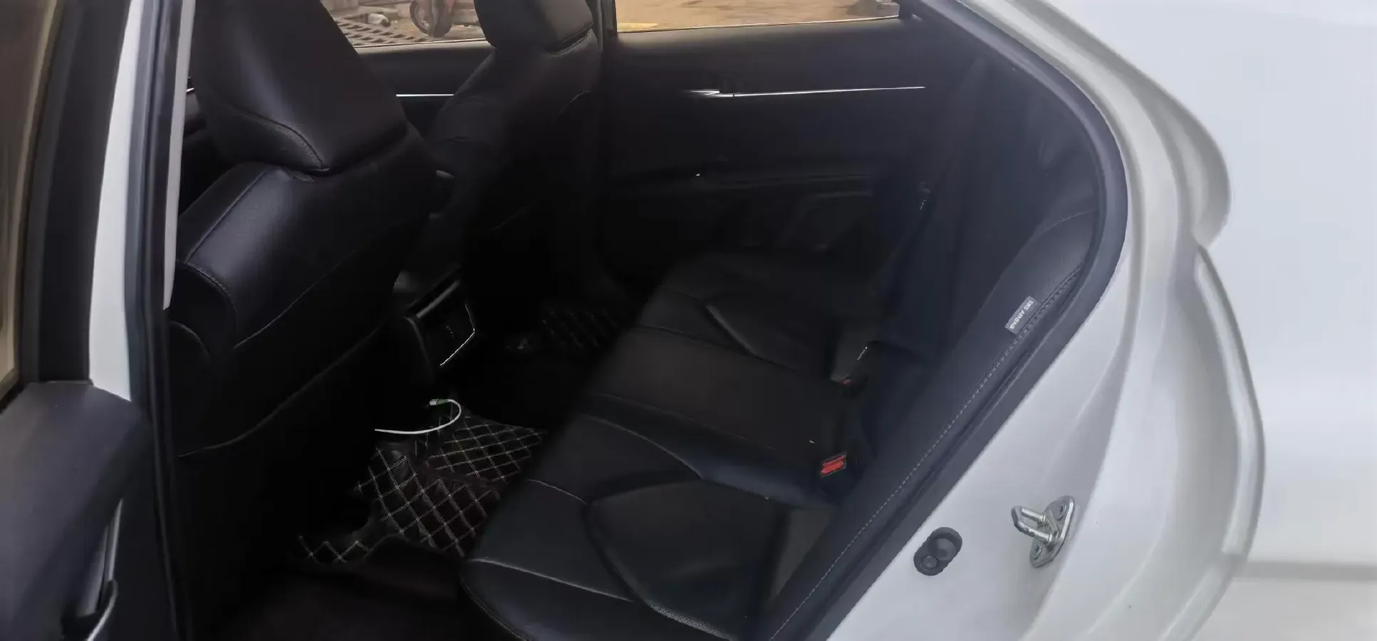 2021 Toyota Camry 2.0L 178HP L4 CVT,autocango,china used car exporter,china ev exporter,chinese used car exporter,chinese used ev exporter