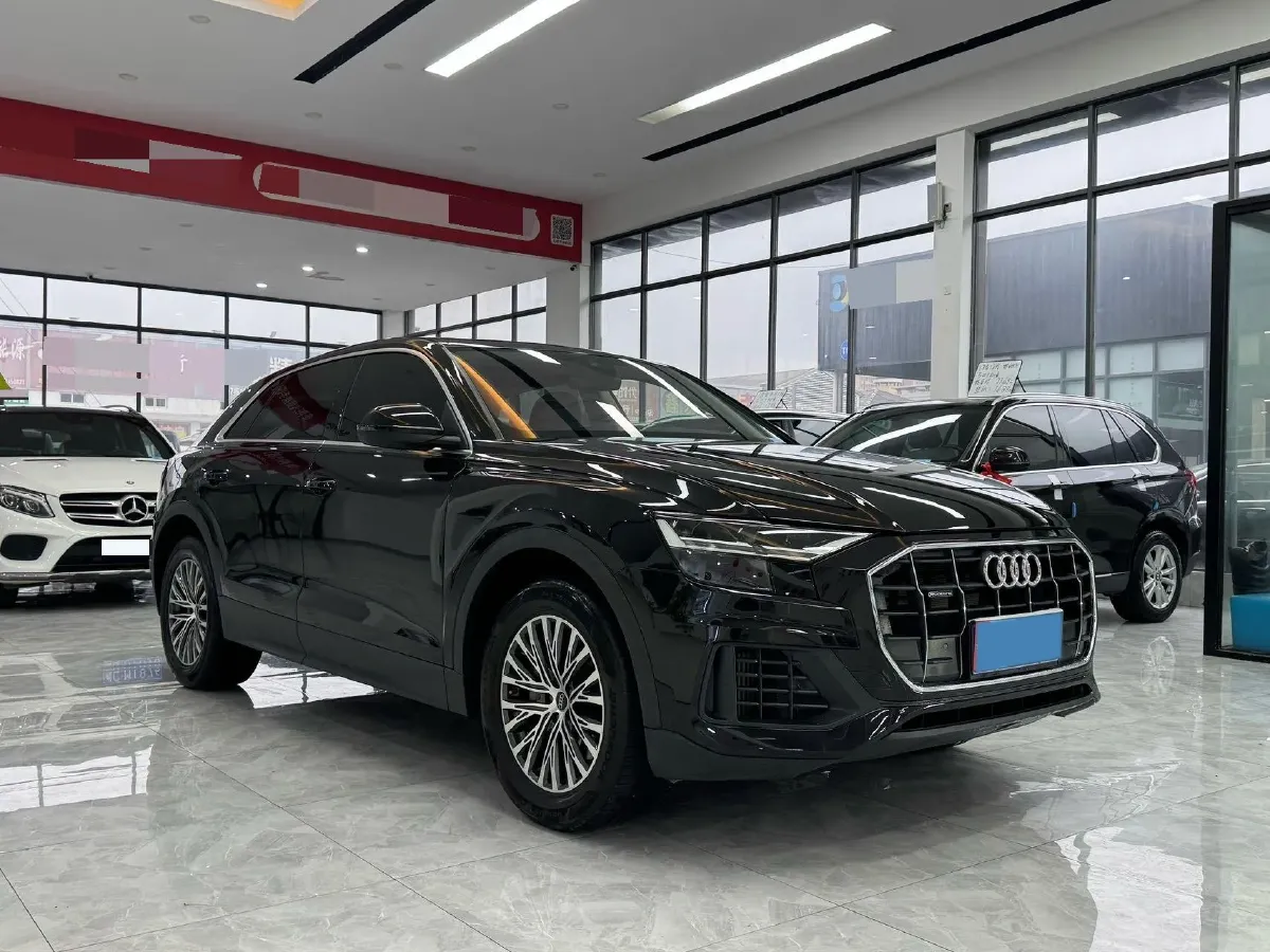 2022 Audi Q8 3.0T 340HP V6 8AT,autocango,china used car exporter,china ev exporter,chinese used car exporter,chinese used ev exporter