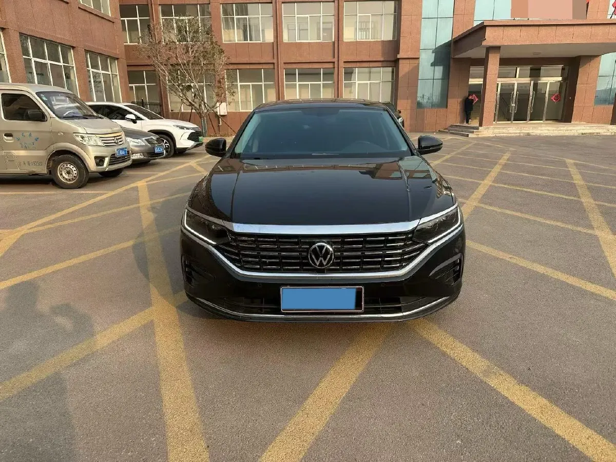 2023 Volkswagen Passat 2.0T 186HP L4 7DCT,autocango,china used car exporter,china ev exporter,chinese used car exporter,chinese used ev exporter