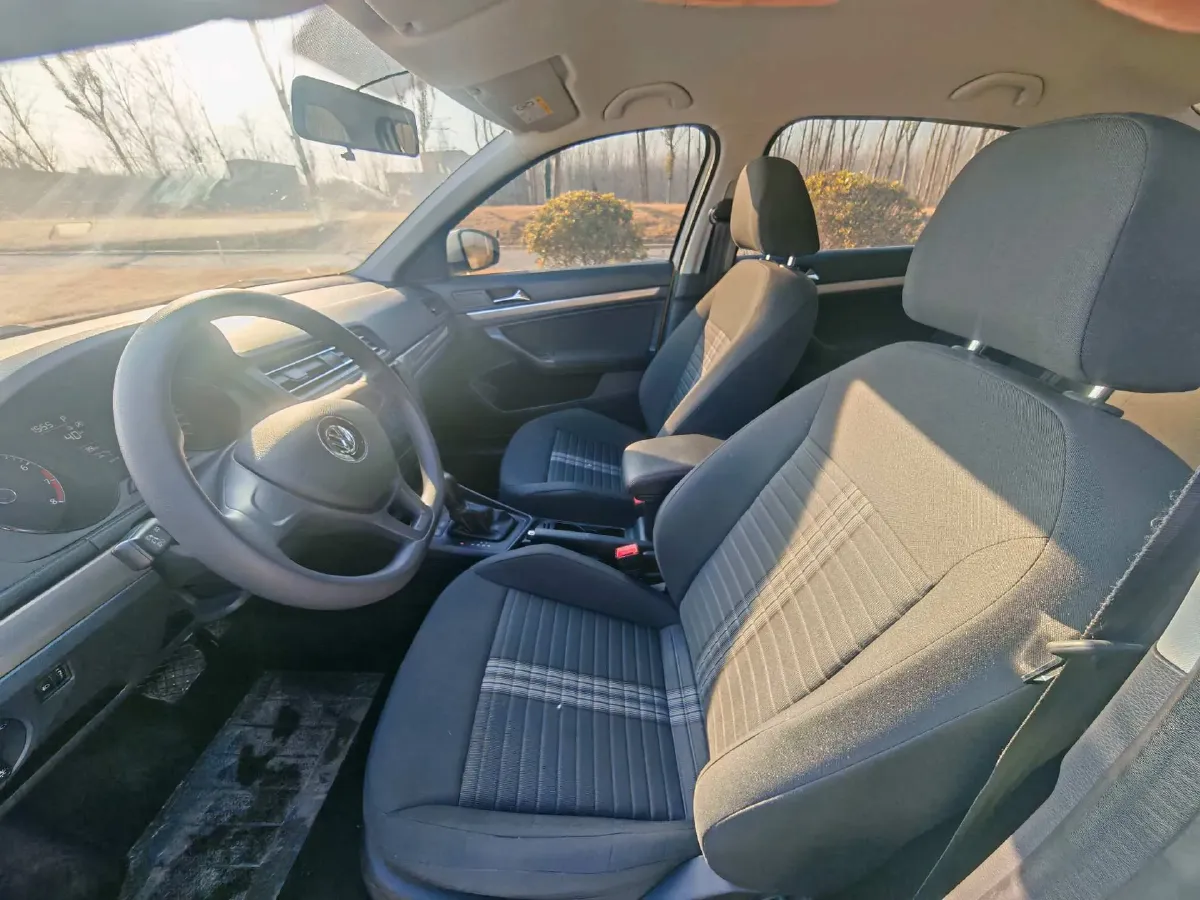 2019 Citroen C4L 1.2T 136HP L3 6AT,autocango,china used car exporter,china ev exporter,chinese used car exporter,chinese used ev exporter