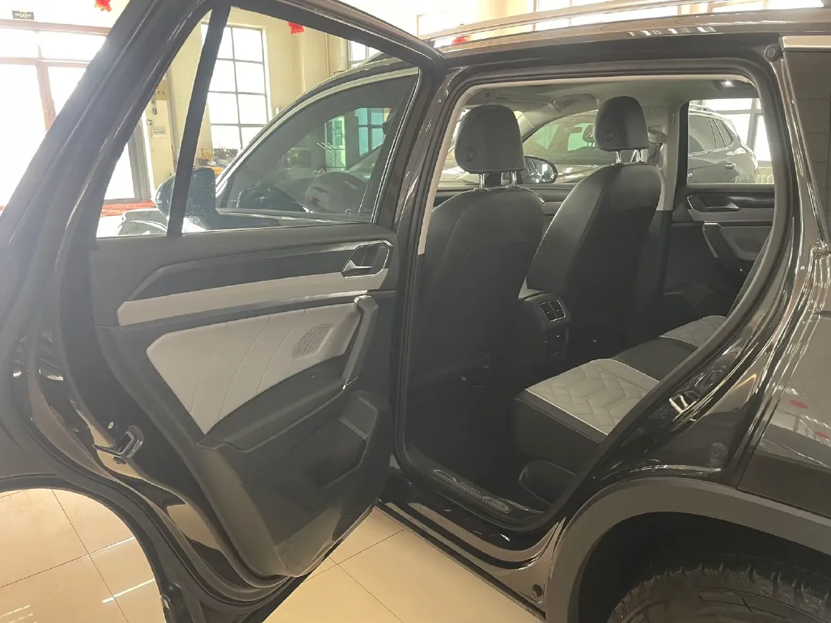 2023 Volkswagen Tayron 1.4T 150HP L4 7DCT,autocango,china used car exporter,china ev exporter,chinese used car exporter,chinese used ev exporter