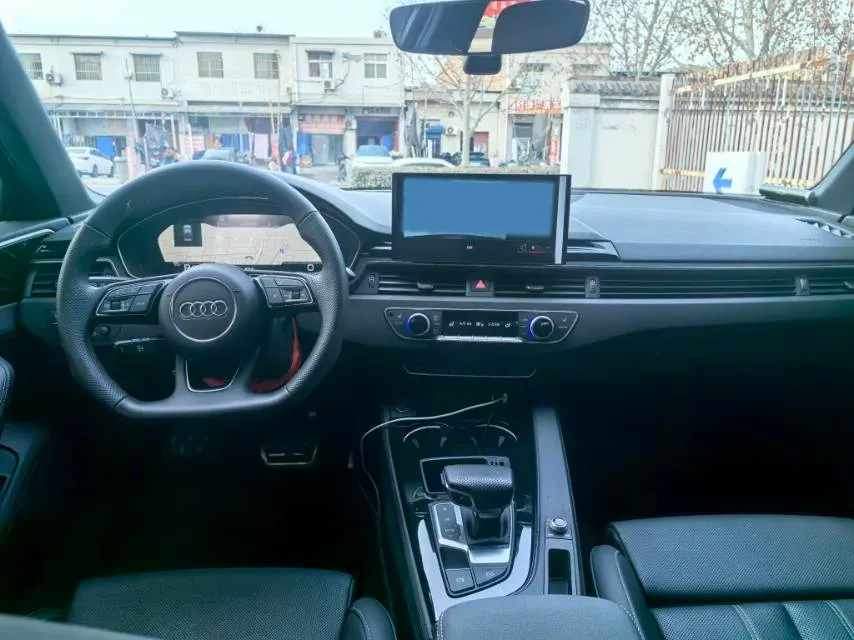 2024 Audi A4L 2.0T 190HP L4 7DCT,autocango,china used car exporter,china ev exporter,chinese used car exporter,chinese used ev exporter