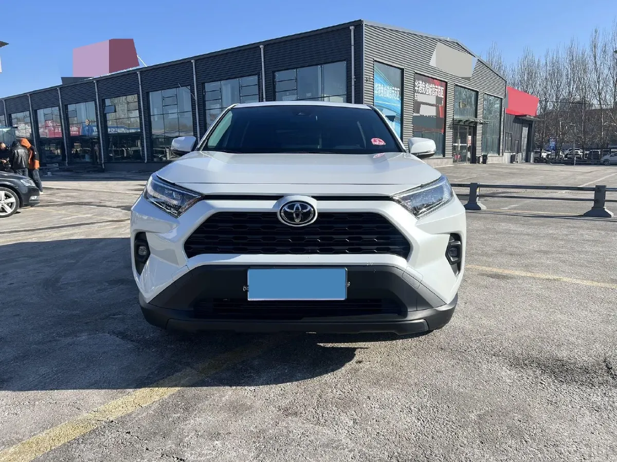 2023 Toyota RAV4 2.0L 171HP L4 CVT,autocango,china used car exporter,china ev exporter,chinese used car exporter,chinese used ev exporter