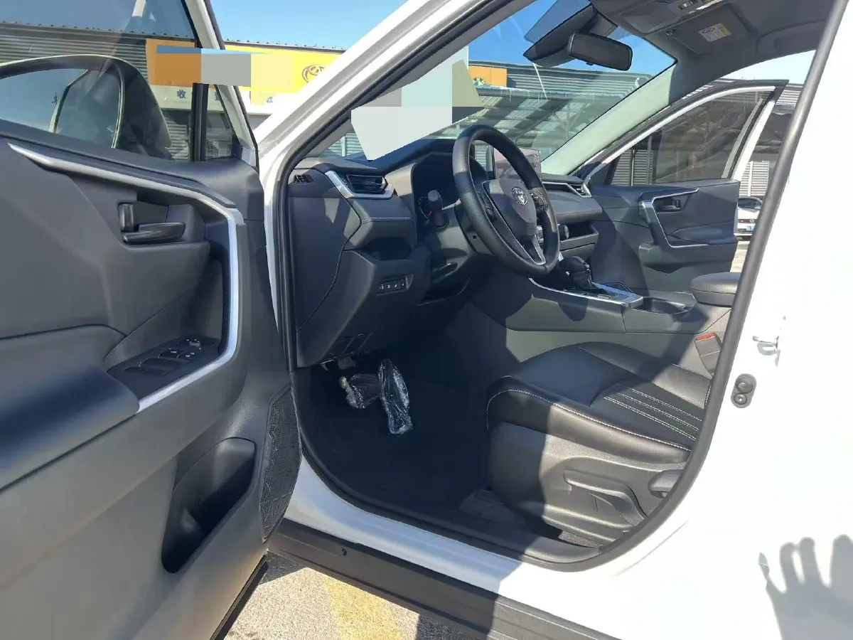 2023 Toyota RAV4 2.0L 171HP L4 CVT,autocango,china used car exporter,china ev exporter,chinese used car exporter,chinese used ev exporter