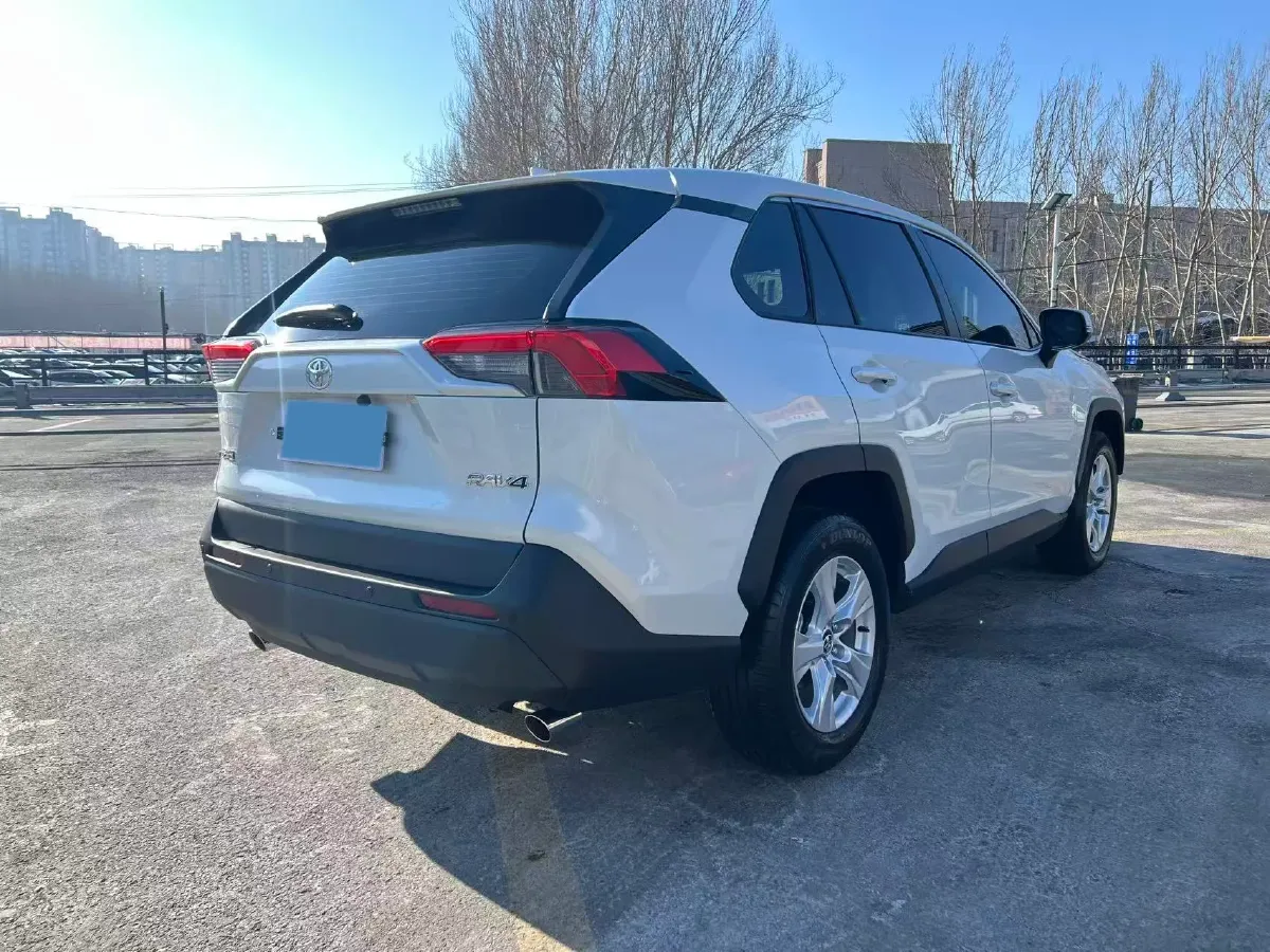 2023 Toyota RAV4 2.0L 171HP L4 CVT,autocango,china used car exporter,china ev exporter,chinese used car exporter,chinese used ev exporter