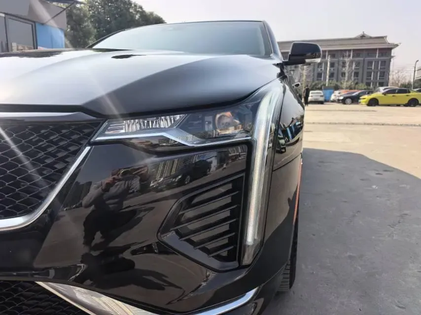 2022 Cadillac CT4 2.0T 237HP L4 8AT,autocango,china used car exporter,china ev exporter,chinese used car exporter,chinese used ev exporter