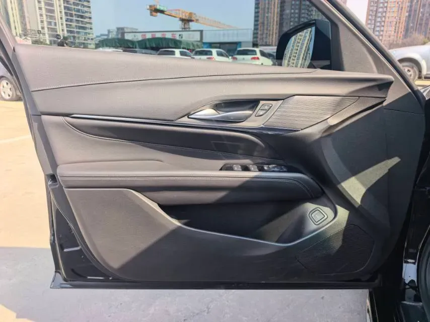 2022 Cadillac CT4 2.0T 237HP L4 8AT,autocango,china used car exporter,china ev exporter,chinese used car exporter,chinese used ev exporter