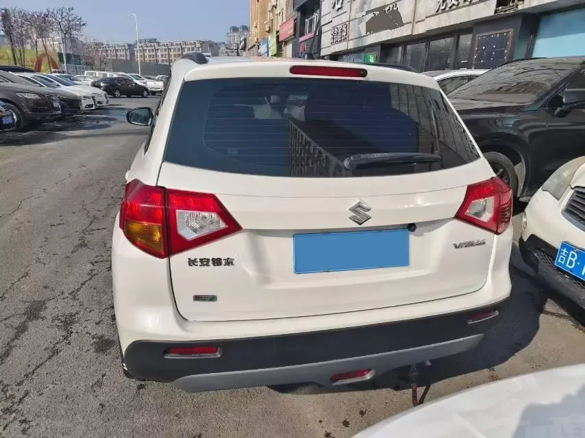 2016 Suzuki Vitara 1.6L 122HP L4 5MT,autocango,china used car exporter,china ev exporter,chinese used car exporter,chinese used ev exporter