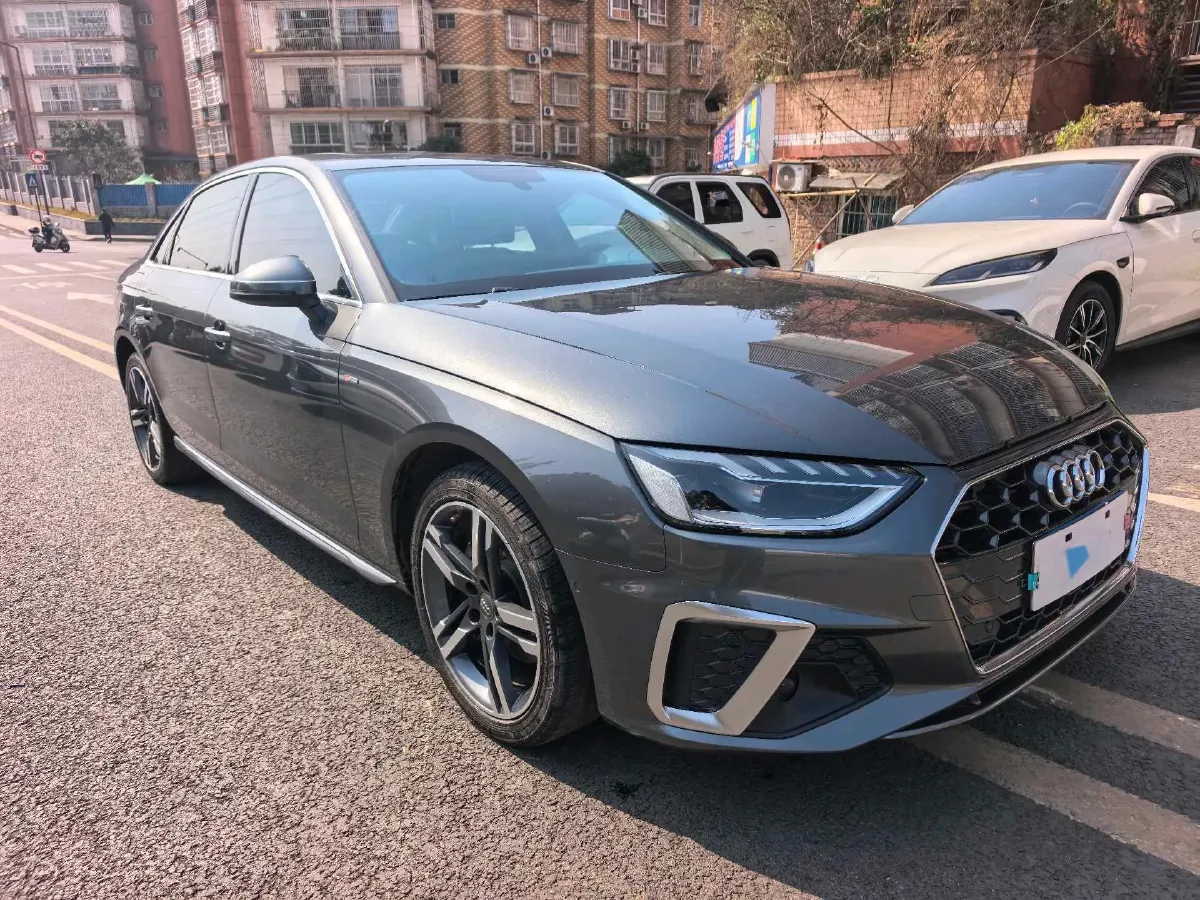 2020 Audi A4L 2.0T 190HP L4 7DCT,autocango,china used car exporter,china ev exporter,chinese used car exporter,chinese used ev exporter