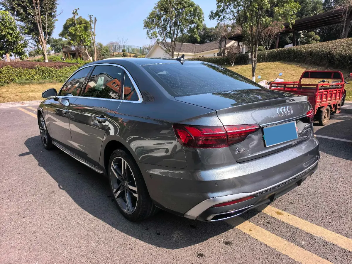 2020 Audi A4L 2.0T 190HP L4 7DCT,autocango,china used car exporter,china ev exporter,chinese used car exporter,chinese used ev exporter