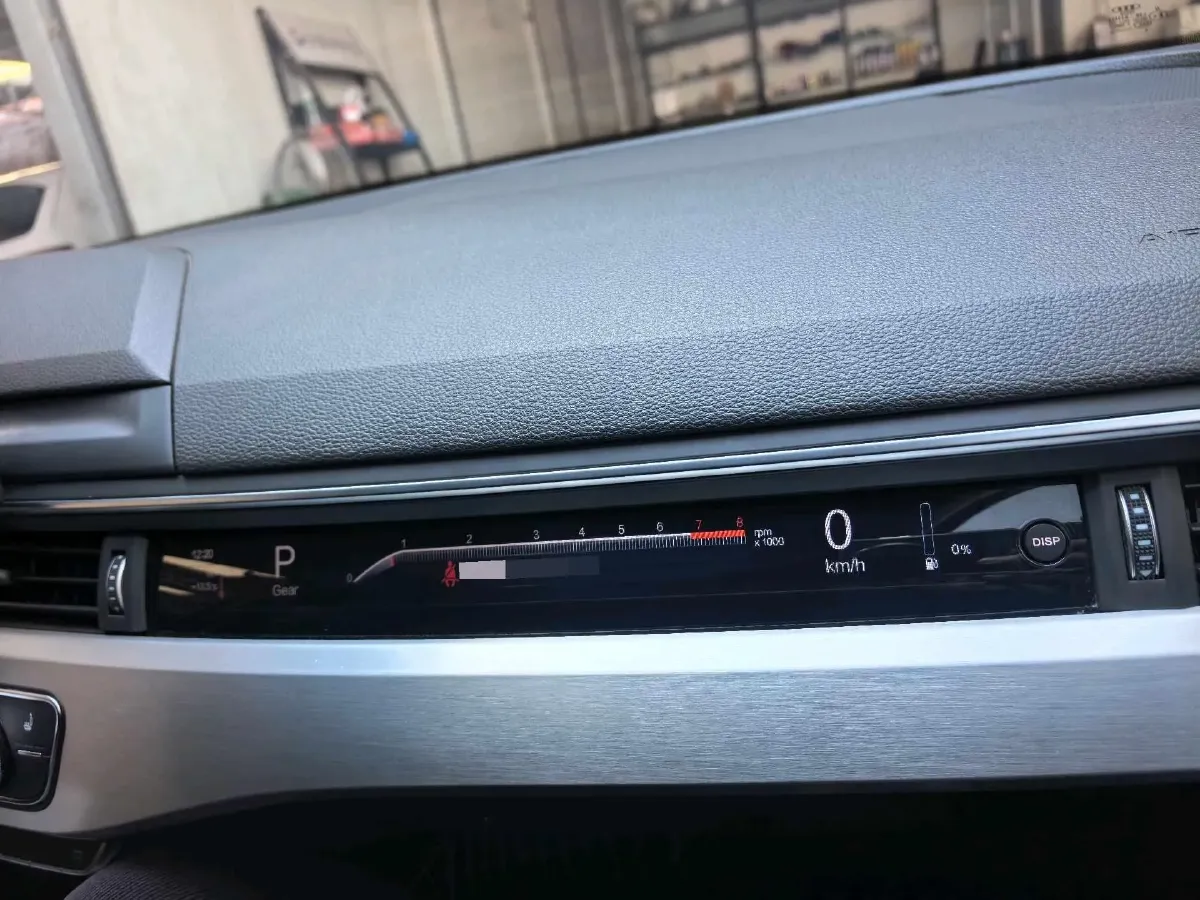 2020 Audi A4L 2.0T 190HP L4 7DCT,autocango,china used car exporter,china ev exporter,chinese used car exporter,chinese used ev exporter