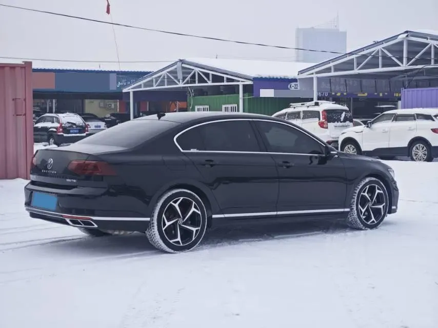 2023 Volkswagen Magotan 2.0T 186HP L4 7DCT,autocango,china used car exporter,china ev exporter,chinese used car exporter,chinese used ev exporter