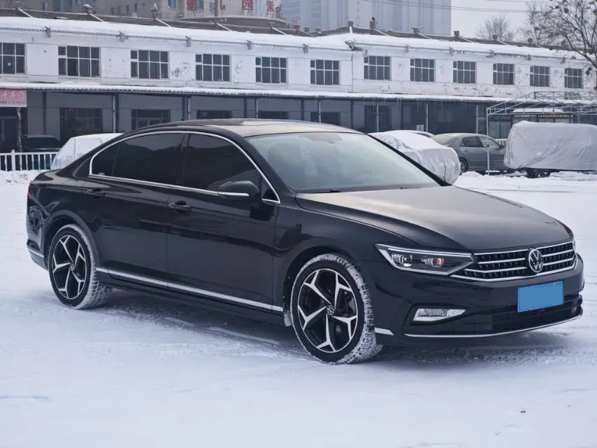 2023 Volkswagen Magotan 2.0T 186HP L4 7DCT,autocango,china used car exporter,china ev exporter,chinese used car exporter,chinese used ev exporter