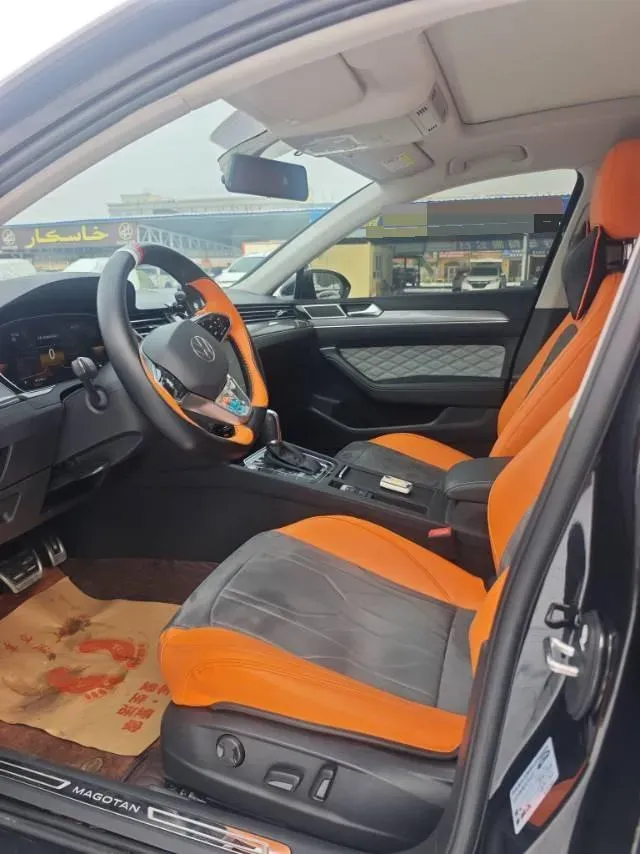 2023 Volkswagen Magotan 2.0T 186HP L4 7DCT,autocango,china used car exporter,china ev exporter,chinese used car exporter,chinese used ev exporter