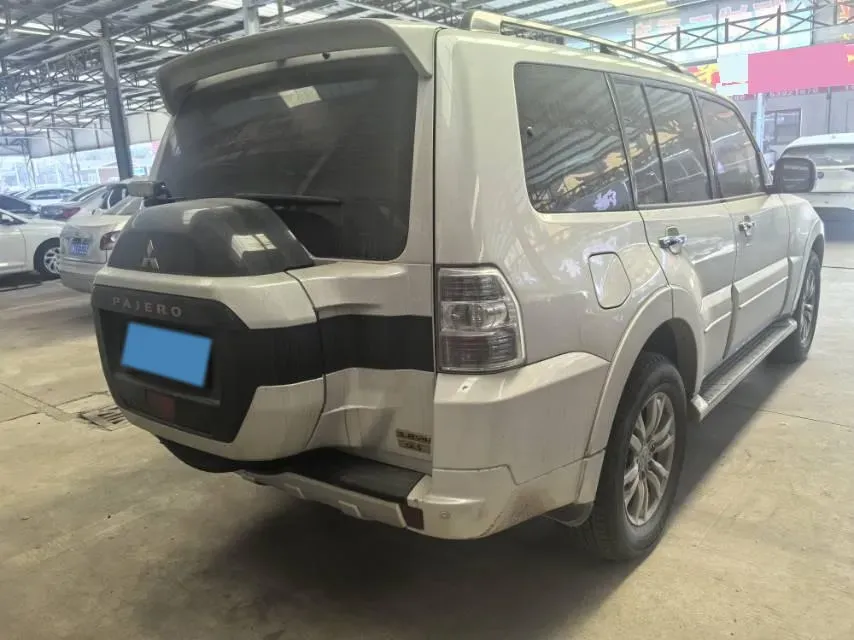 2017 Honda Jade 1.8L 141HP L4 5AT,autocango,china used car exporter,china ev exporter,chinese used car exporter,chinese used ev exporter