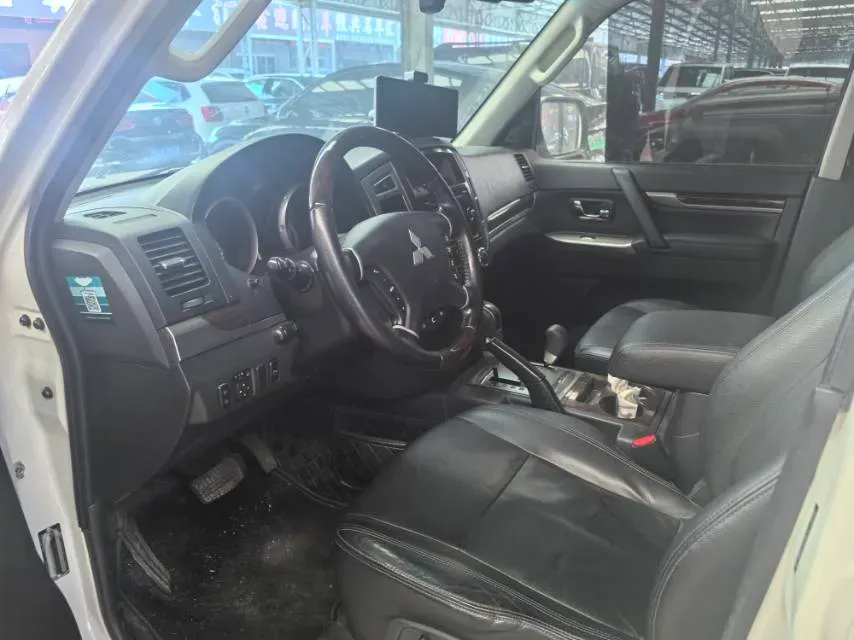 2017 Honda Jade 1.8L 141HP L4 5AT,autocango,china used car exporter,china ev exporter,chinese used car exporter,chinese used ev exporter