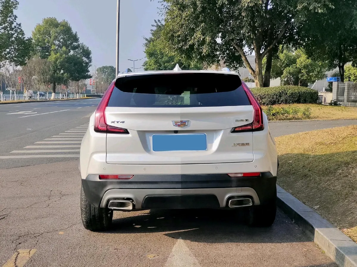 2021 Cadillac XT4 2.0T 237HP L4 9AT,autocango,china used car exporter,china ev exporter,chinese used car exporter,chinese used ev exporter