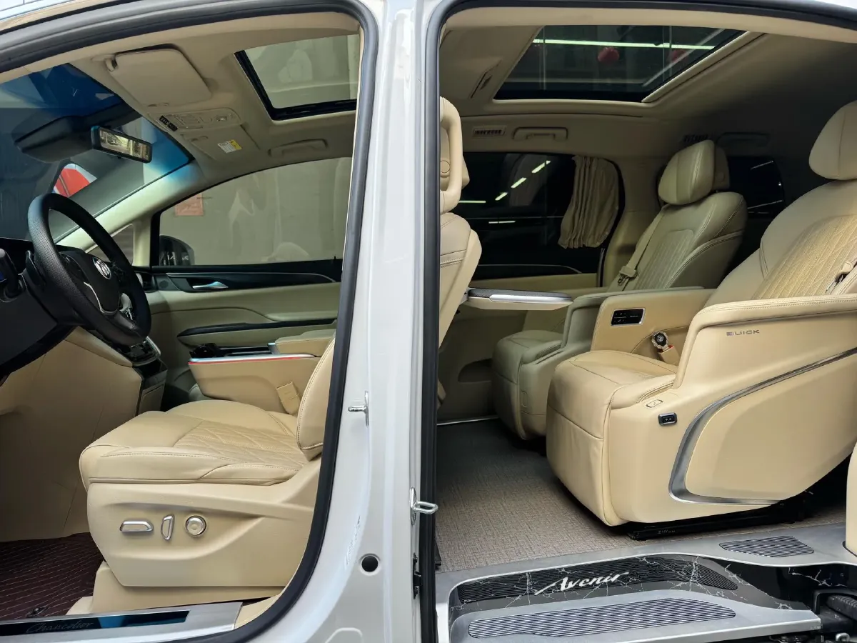 2023 Buick GL8 2.0T 237HP L4 9AT,autocango,china used car exporter,china ev exporter,chinese used car exporter,chinese used ev exporter