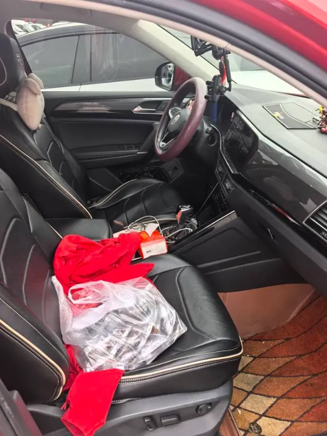 2020 Volkswagen Tayron X 2.0T 186HP L4 7DCT,autocango,china used car exporter,china ev exporter,chinese used car exporter,chinese used ev exporter