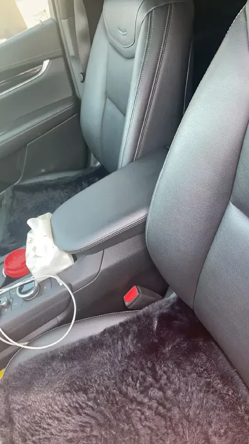 2023 Cadillac XT5 2.0T 237HP L4 9AT,autocango,china used car exporter,china ev exporter,chinese used car exporter,chinese used ev exporter